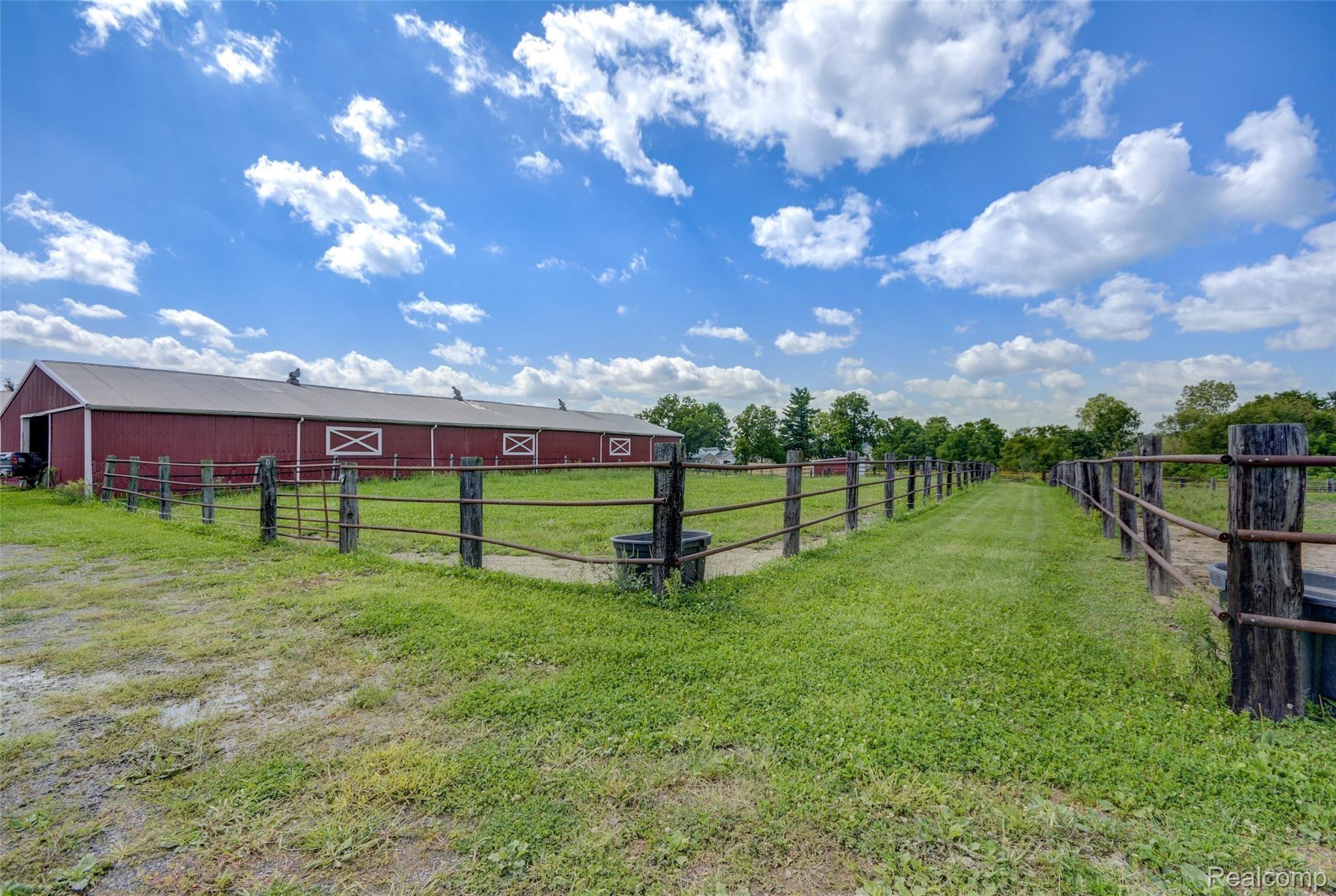 9451 East Prior Road Durand, MI 48429 - Photo 60 of 82 East_Prior_47.jpg