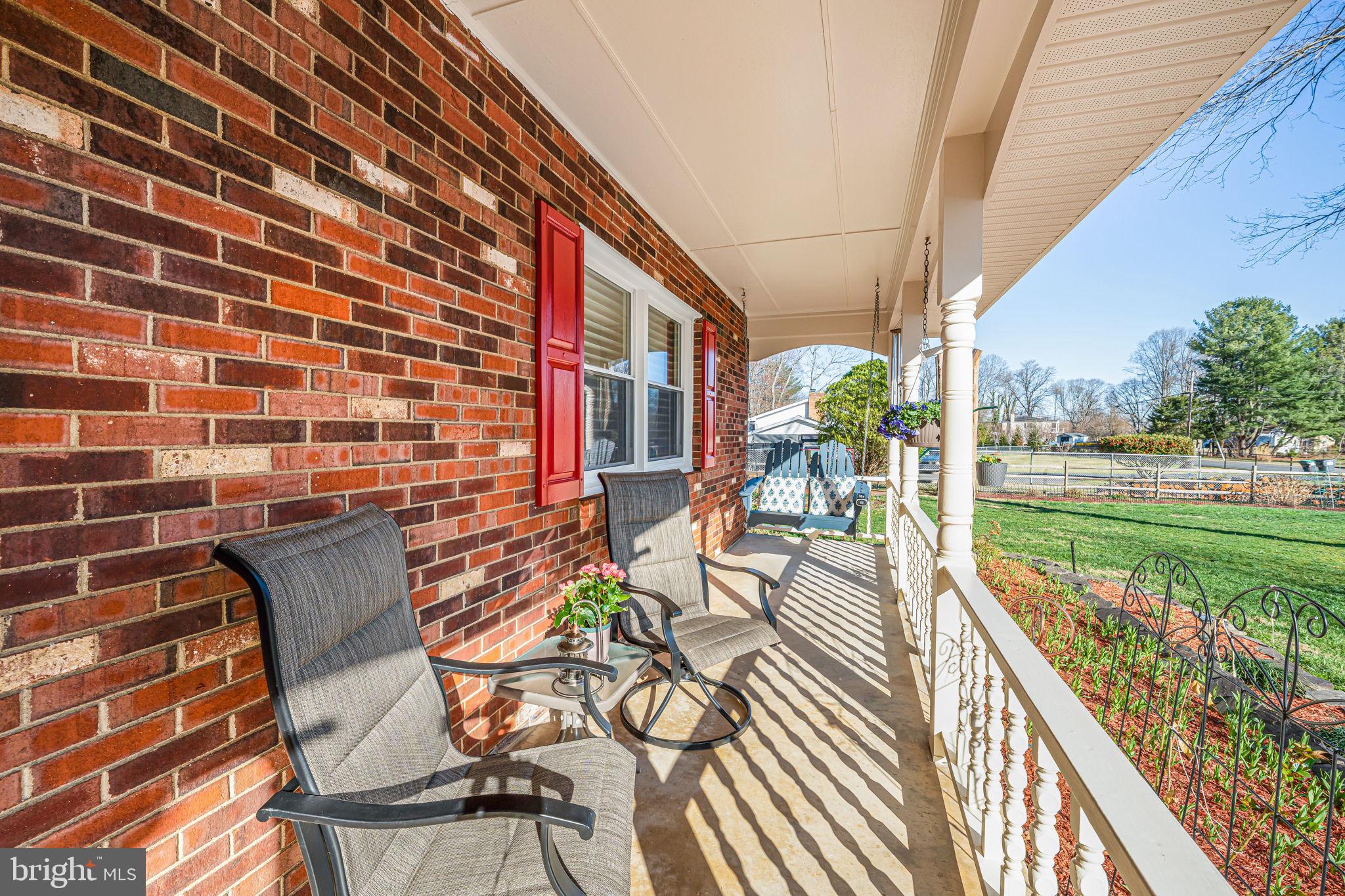 668 Hope Road Stafford, VA 22554 - Photo 2 of 99 Front Sitting Porch