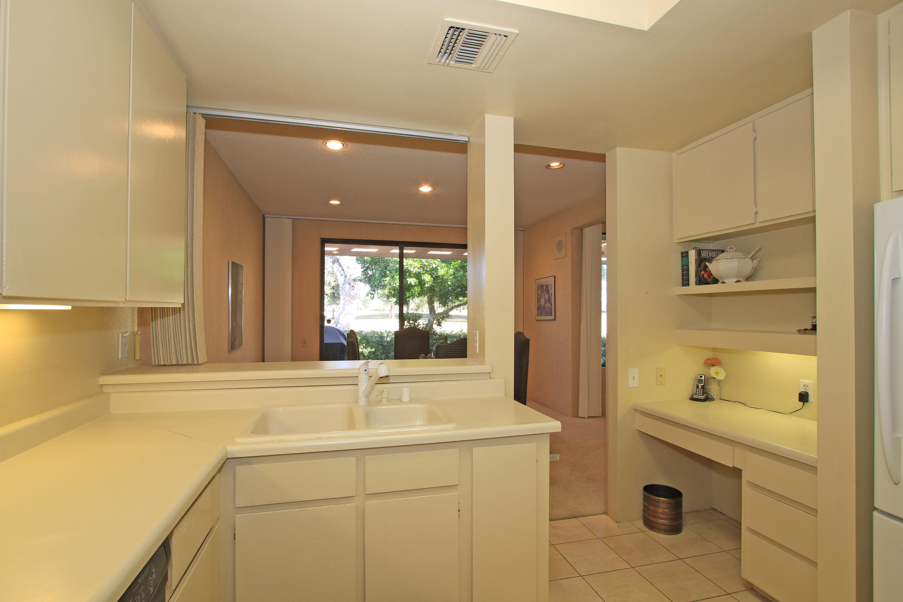 924 Inverness Drive Rancho Mirage, CA 92270 - Photo 27 of 44 a bathroom with a sink a toilet and shower