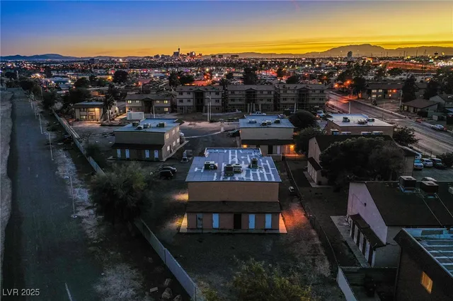 $674,900 | 2308 Seco Adobe Circle, North Las Vegas, NV 89030