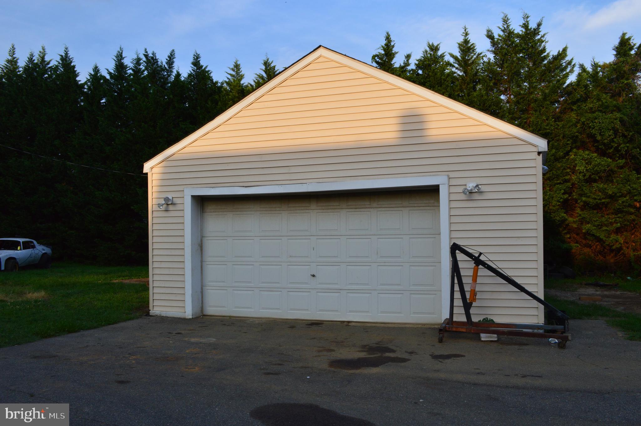 8013 Tick Neck Road Pasadena, MD 21122 - Photo 11 of 13