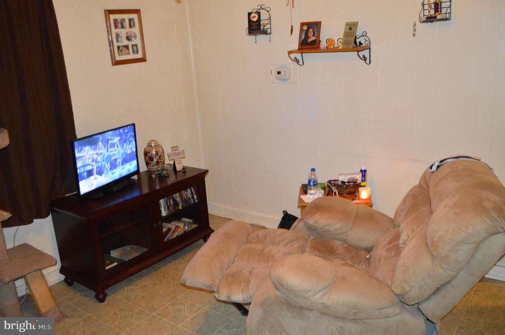8013 Tick Neck Road Pasadena, MD 21122 - Photo 9 of 13