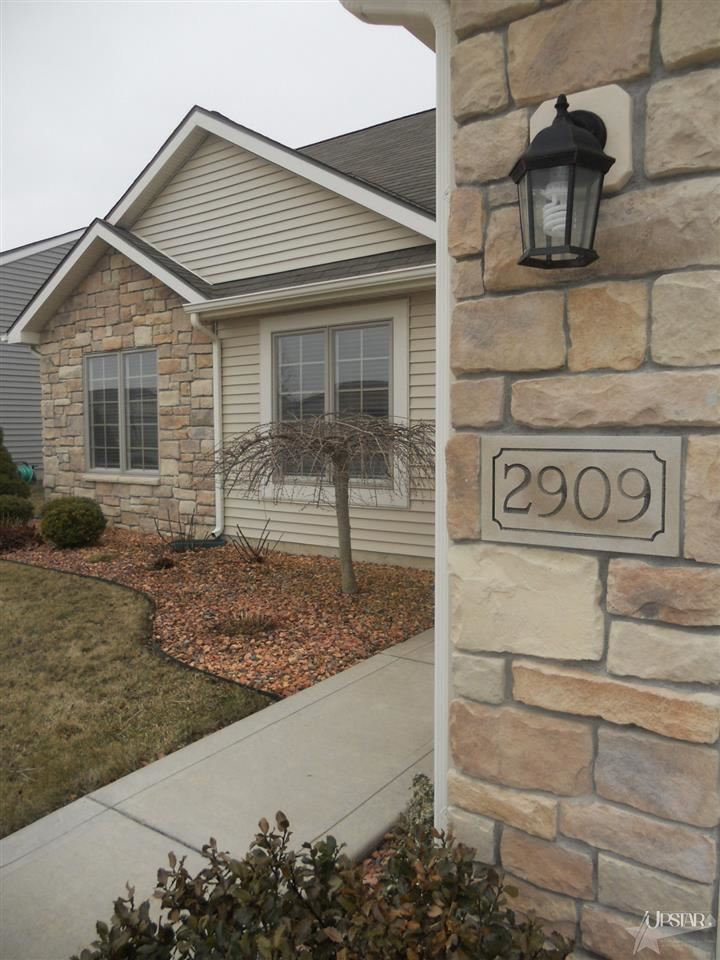 2909 Rivulet Run Fort Wayne, IN 46818 - Photo 2 of 21