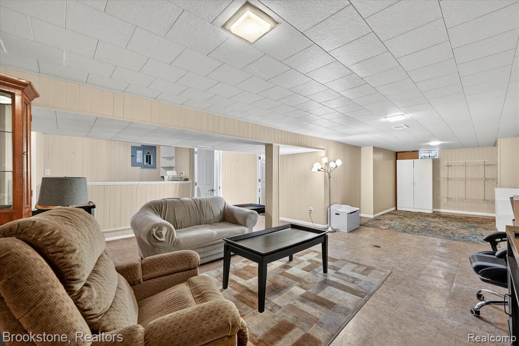 23784 Linne Street Clinton Township, MI 48035 - Photo 31 of 45