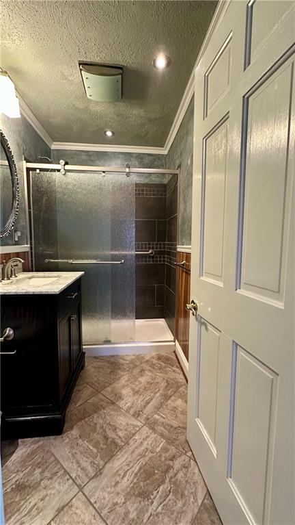 111 South Atlantic Avenue Cheswick, PA 15024 - Photo 29 of 43 a bathroom with a sink and a refrigerator