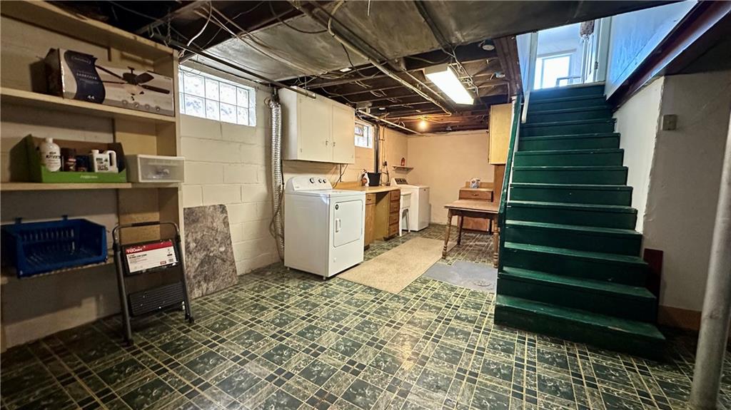 111 South Atlantic Avenue Cheswick, PA 15024 - Photo 37 of 43 a utility room with dryer and washer