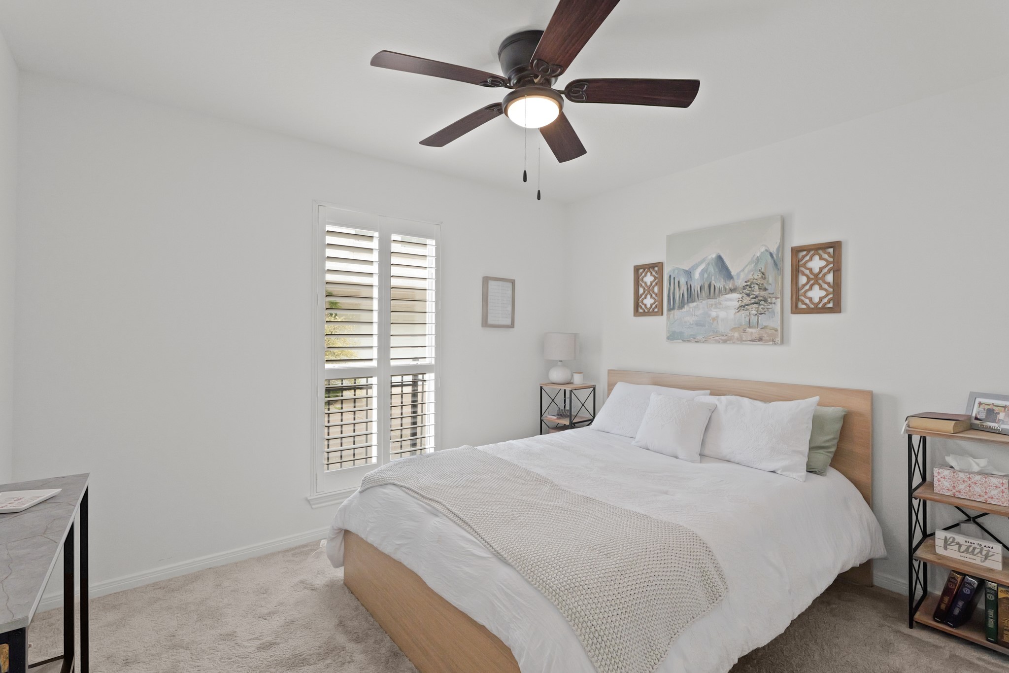 1330 Malone Street Houston, TX 77007 - Photo 21 of 23 Second bedroom on 1st floor is perfect for a guest room, nursery or roommate situation.