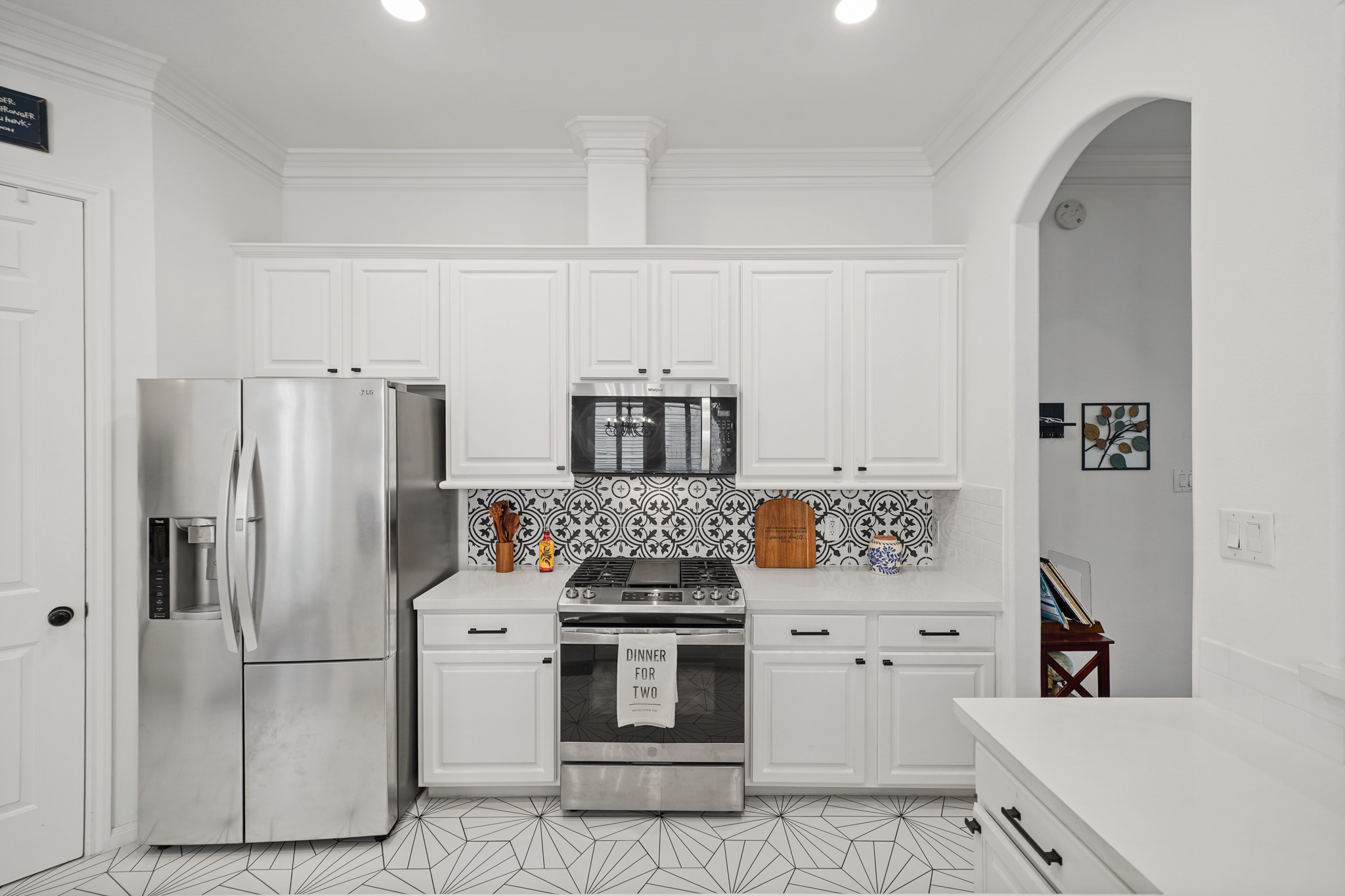 1330 Malone Street Houston, TX 77007 - Photo 8 of 23 This Kitchen is a DREAM come true!