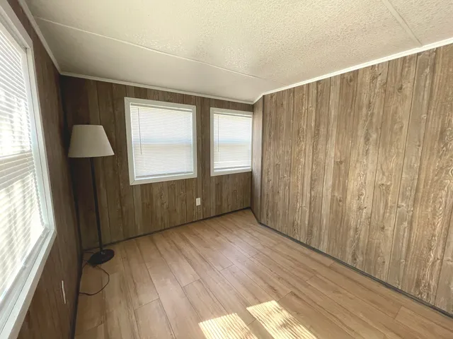 a view of livingroom with hardwood floor