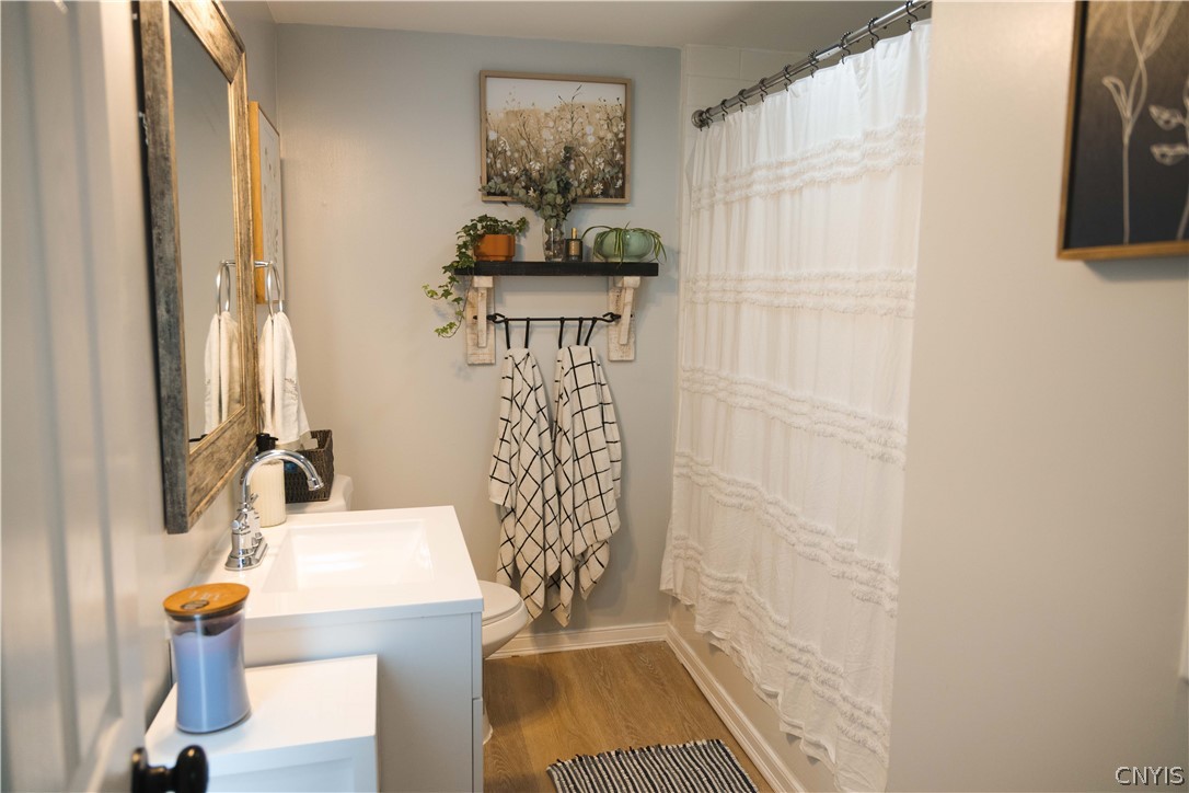 11 Kingdom Road Volney, NY 13126 - Photo 14 of 23 Primary Suite Full Bathroom