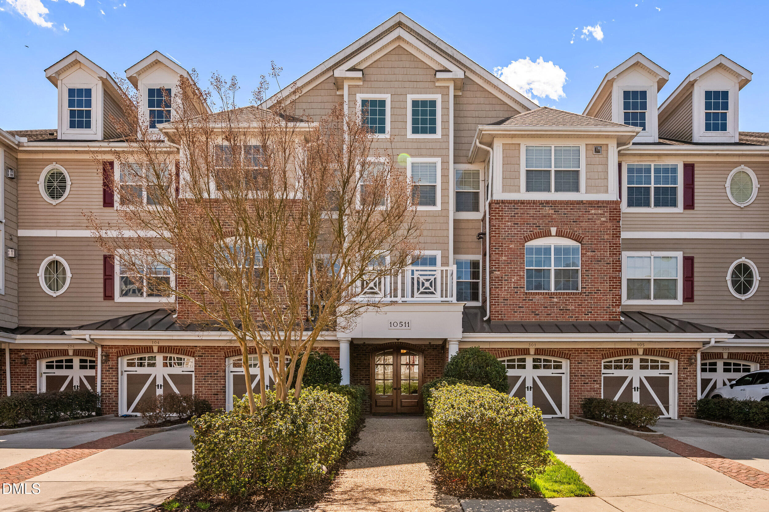 10511 Rosegate Court, Unit 5 Raleigh, NC 27617 - Photo 2 of 48 1_dsc_5908