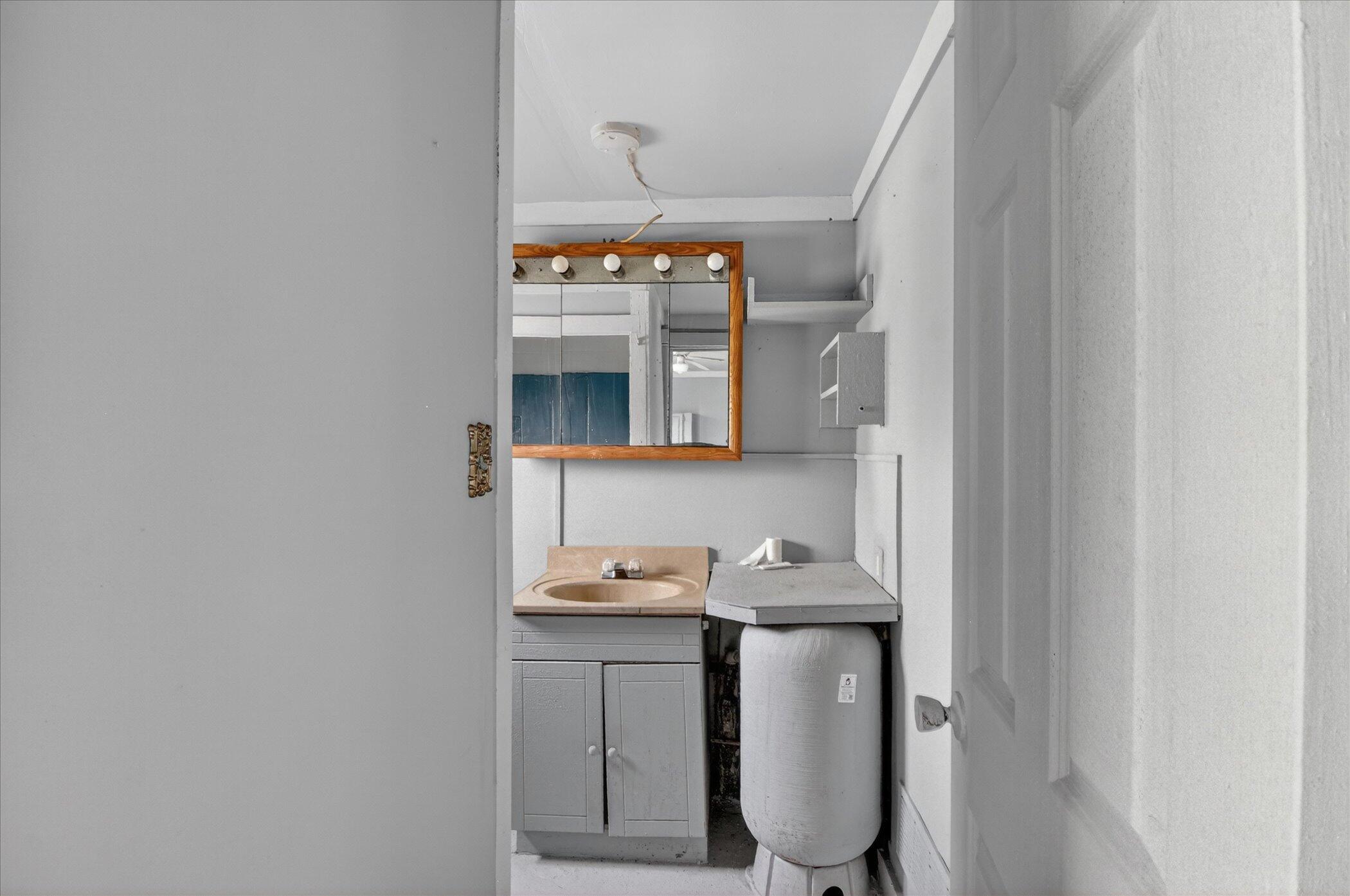 18426 14 Mile Road Leroy, MI 49655 - Photo 15 of 40 22-104-N-Andrea-Ln-St-Louis-Windowstill