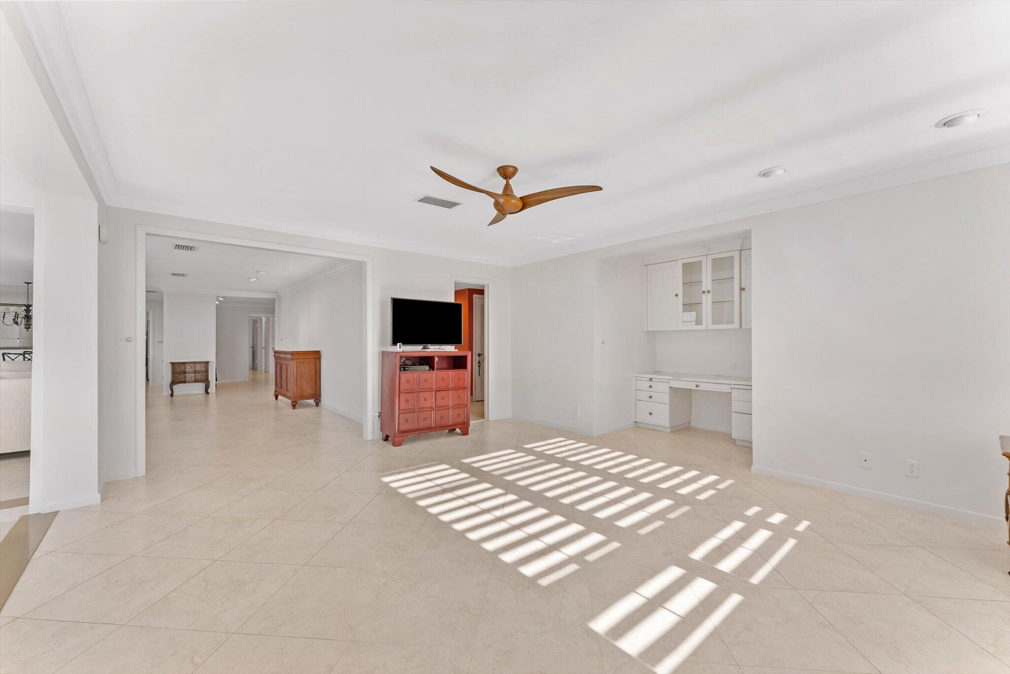 50 E Road, Unit 12A Delray Beach, FL 33483 - Photo 8 of 47 06-6