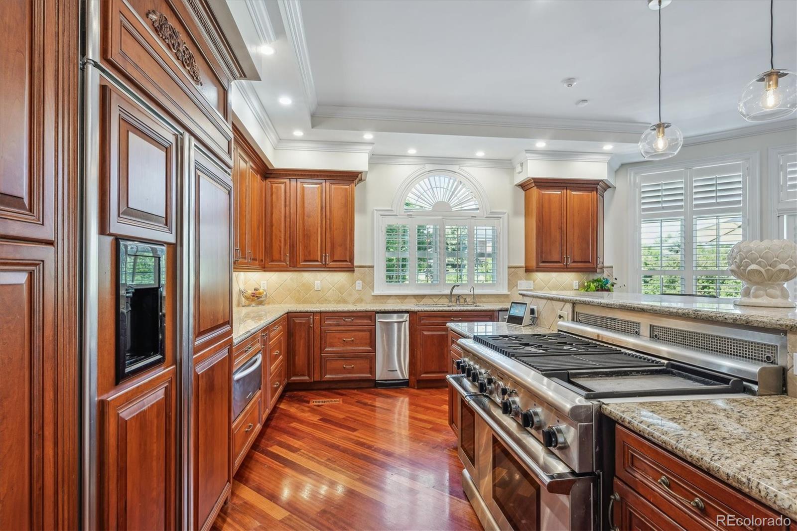 8717 Ridgepointe Drive Castle Pines, CO 80108 - Photo 15 of 50