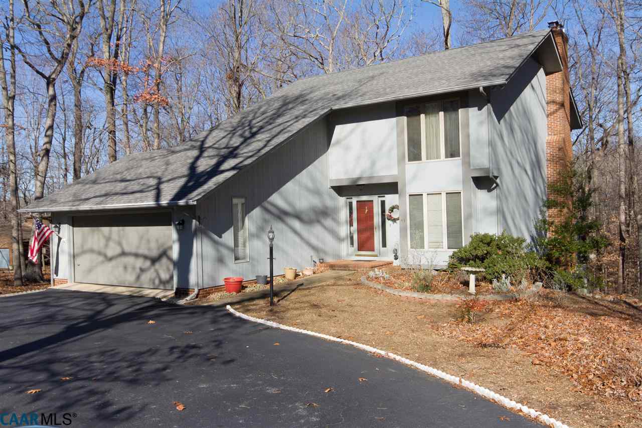 45 Out Of Bounds Road Palmyra, VA 22963 - Photo 1 of 48 Golf Front w/Cul-de-sac Location - Views of Both Golf & Water!