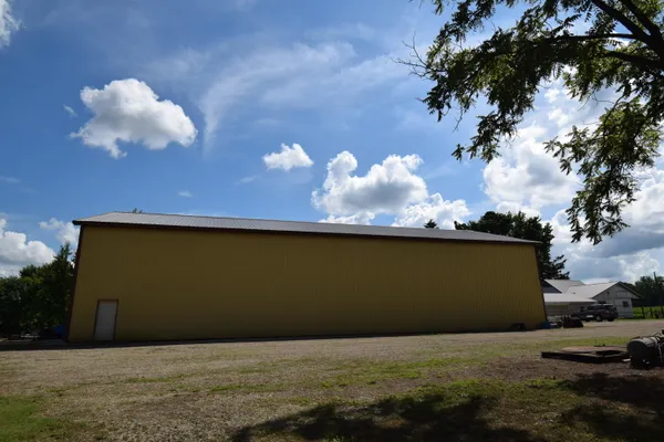 $379,900 | 71627 County Road 681, Lawrence, MI 49064