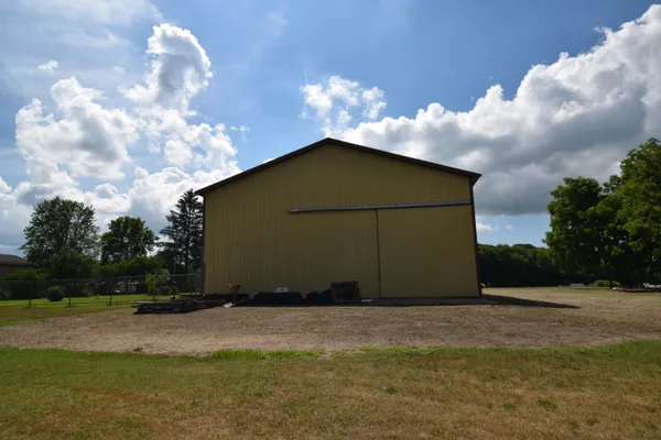 $379,900 | 71627 County Road 681, Lawrence, MI 49064