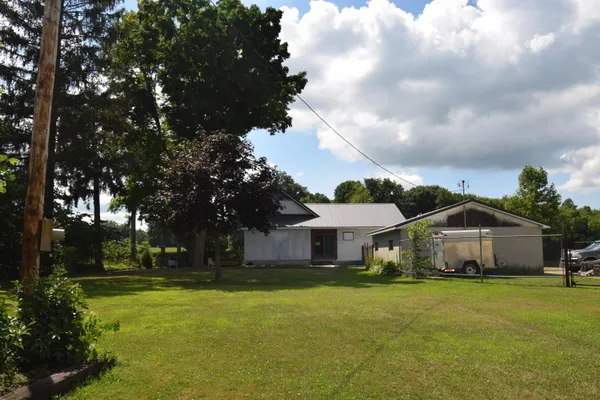 $379,900 | 71627 County Road 681, Lawrence, MI 49064