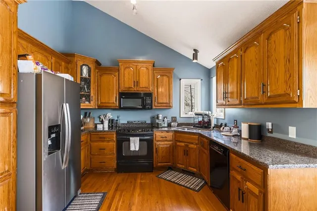 $310,000 | 303 Porter Drive, Smithville, MO 64089