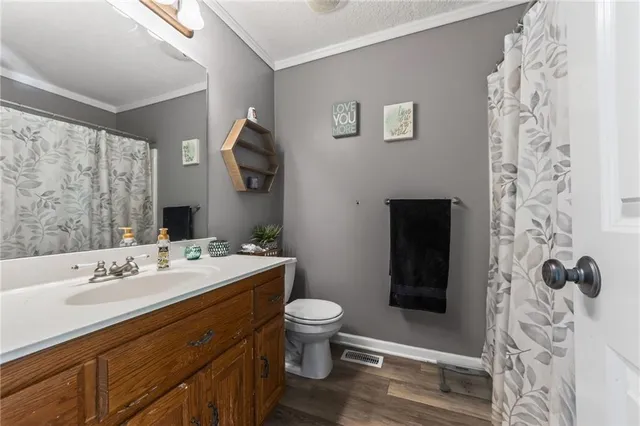 $310,000 | 303 Porter Drive, Smithville, MO 64089