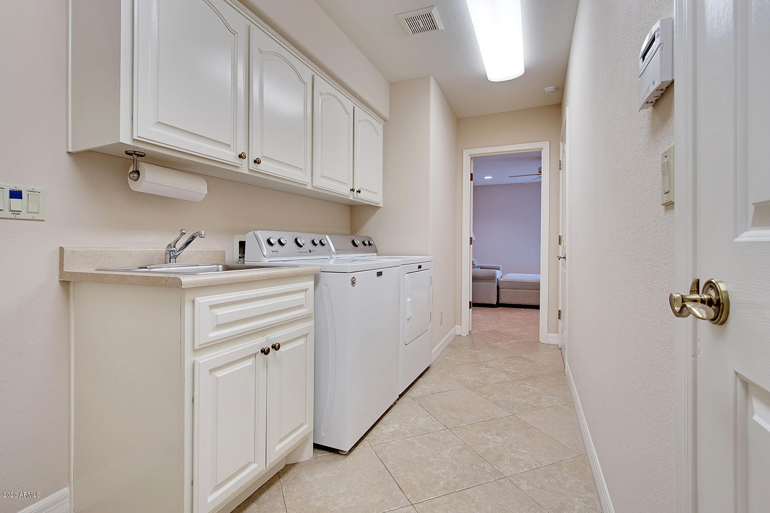 18420 East Flicker Drive Rio Verde, AZ 85263 - Photo 34 of 52 Laundry room