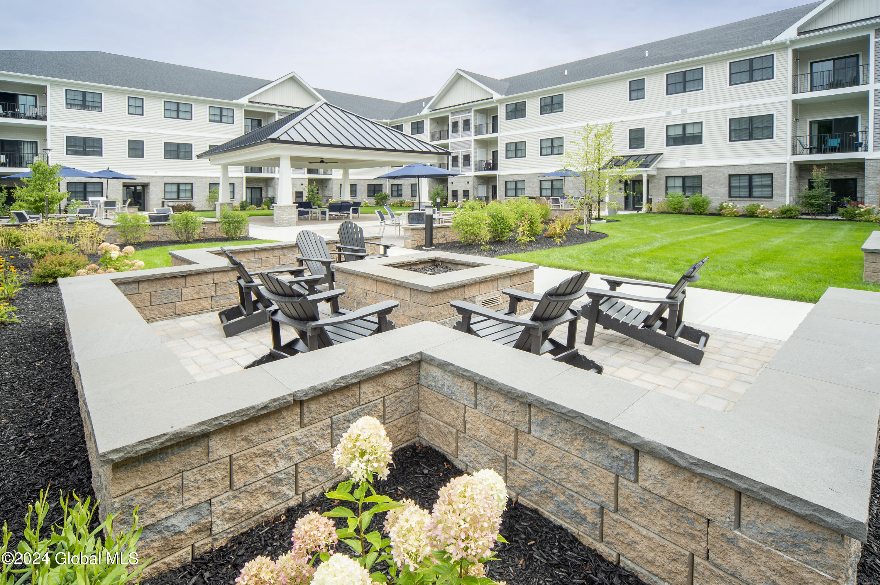 28 Everett Rd Extension Colonie, NY 12205 - Photo 15 of 21 Montage