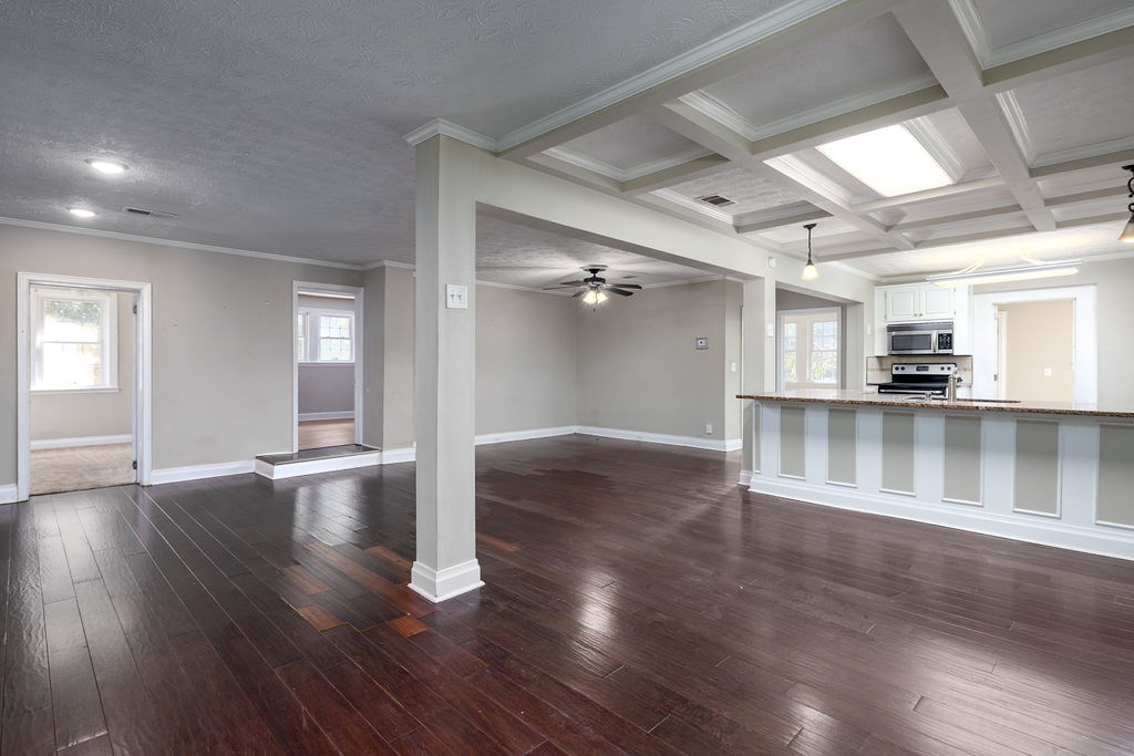 1328 Cloverdale Road Columbus, GA 31904 - Photo 11 of 25 Gallery Image 11
