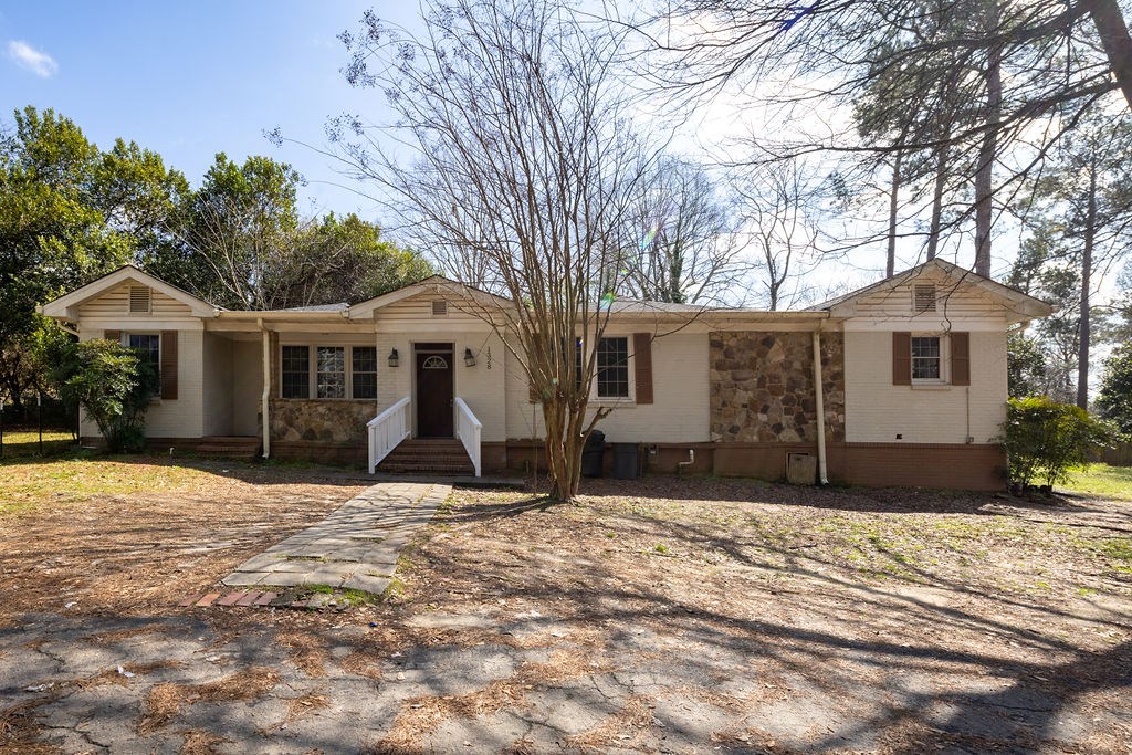 1328 Cloverdale Road Columbus, GA 31904 - Photo 2 of 25 Gallery Image 2