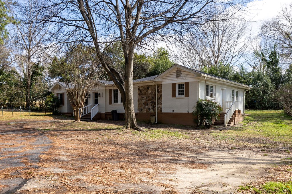 1328 Cloverdale Road Columbus, GA 31904 - Photo 3 of 25 Gallery Image 3
