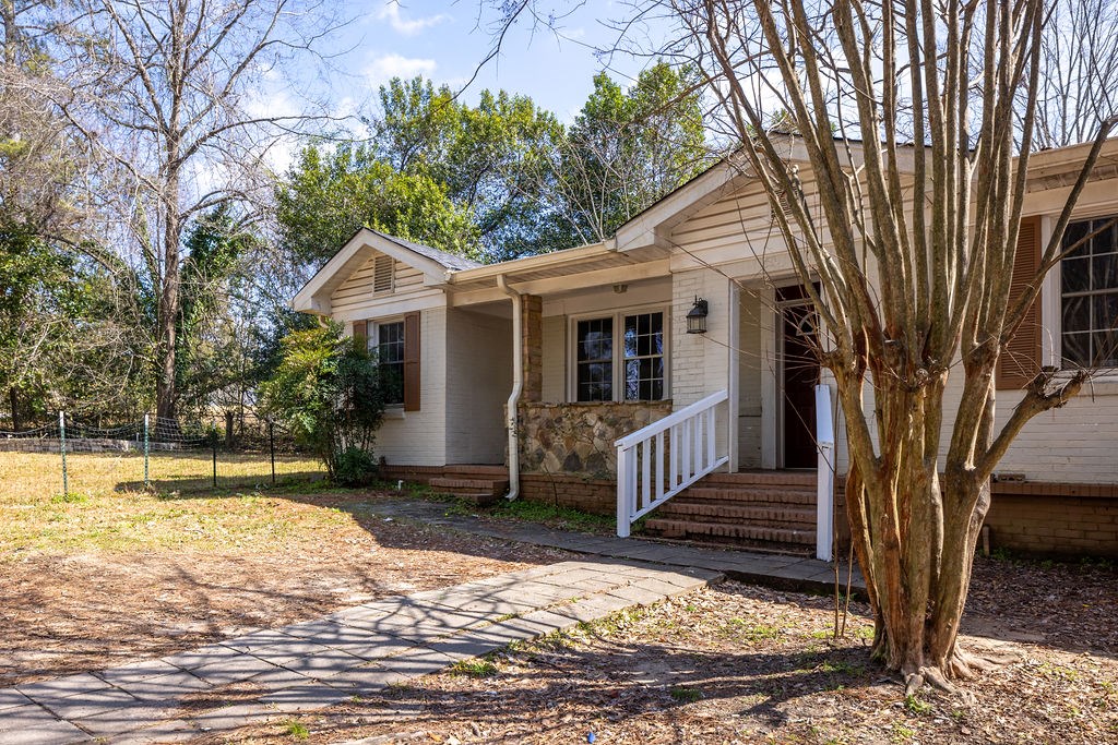 1328 Cloverdale Road Columbus, GA 31904 - Photo 4 of 25 Gallery Image 4
