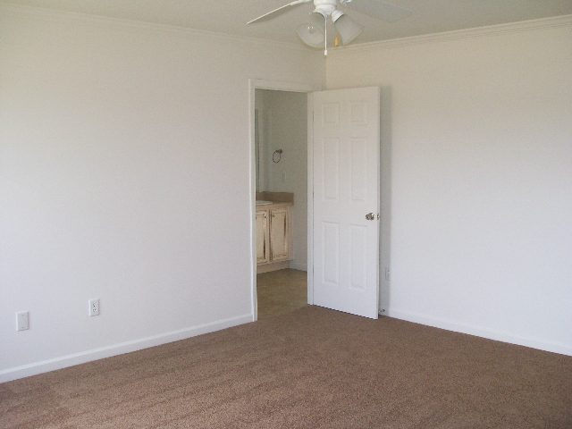 268 Sleepy River Road Simpsonville, SC 29681 - Photo 6 of 10 Gallery Image 6