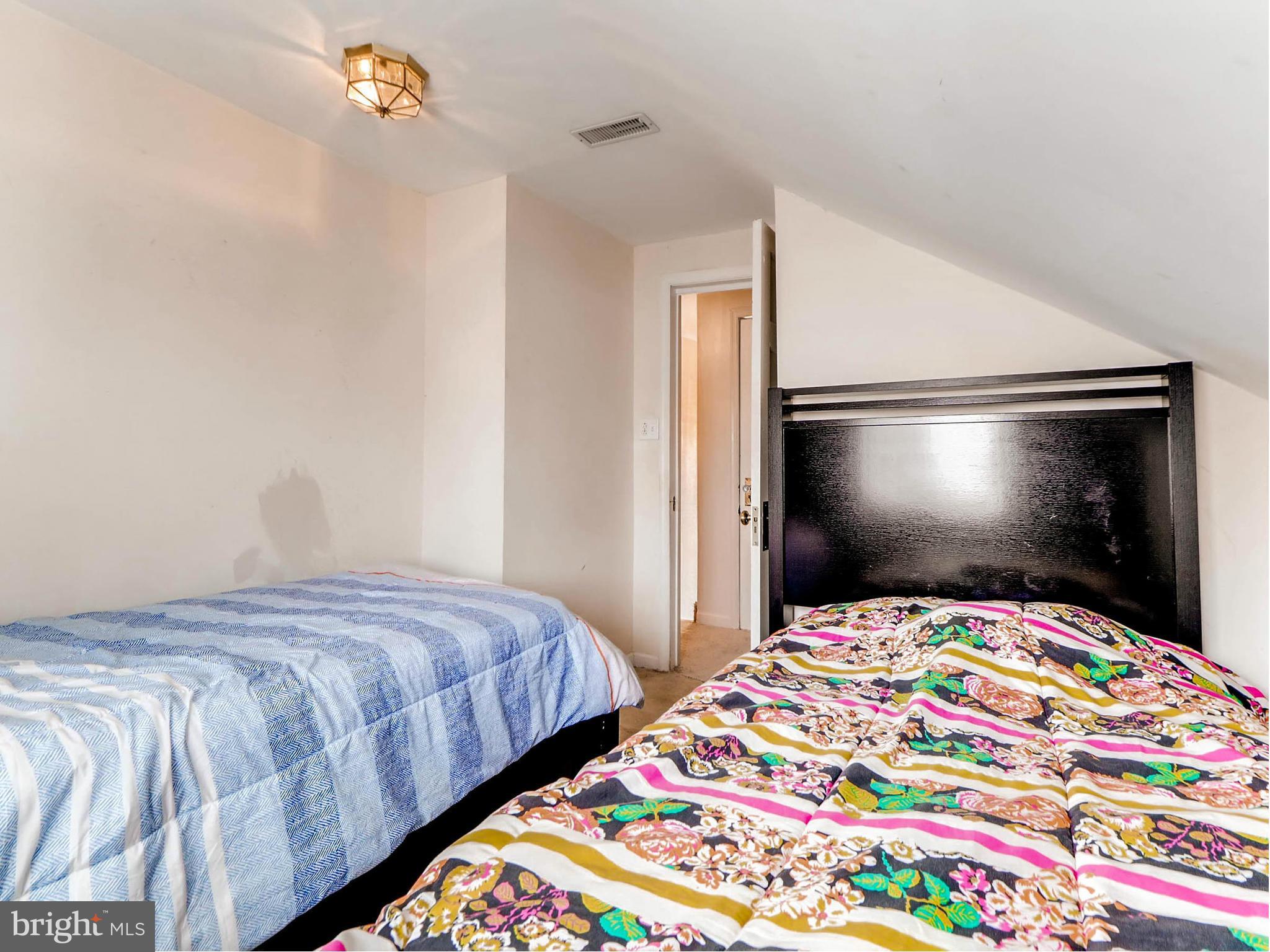7312 Windsor Mill Road Baltimore, MD 21244 - Photo 18 of 26 Bedroom