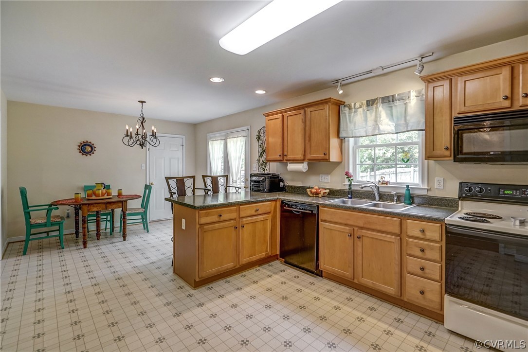 13712 Nile Road Chester, VA 23831 - Photo 8 of 44 Gallery Image 8