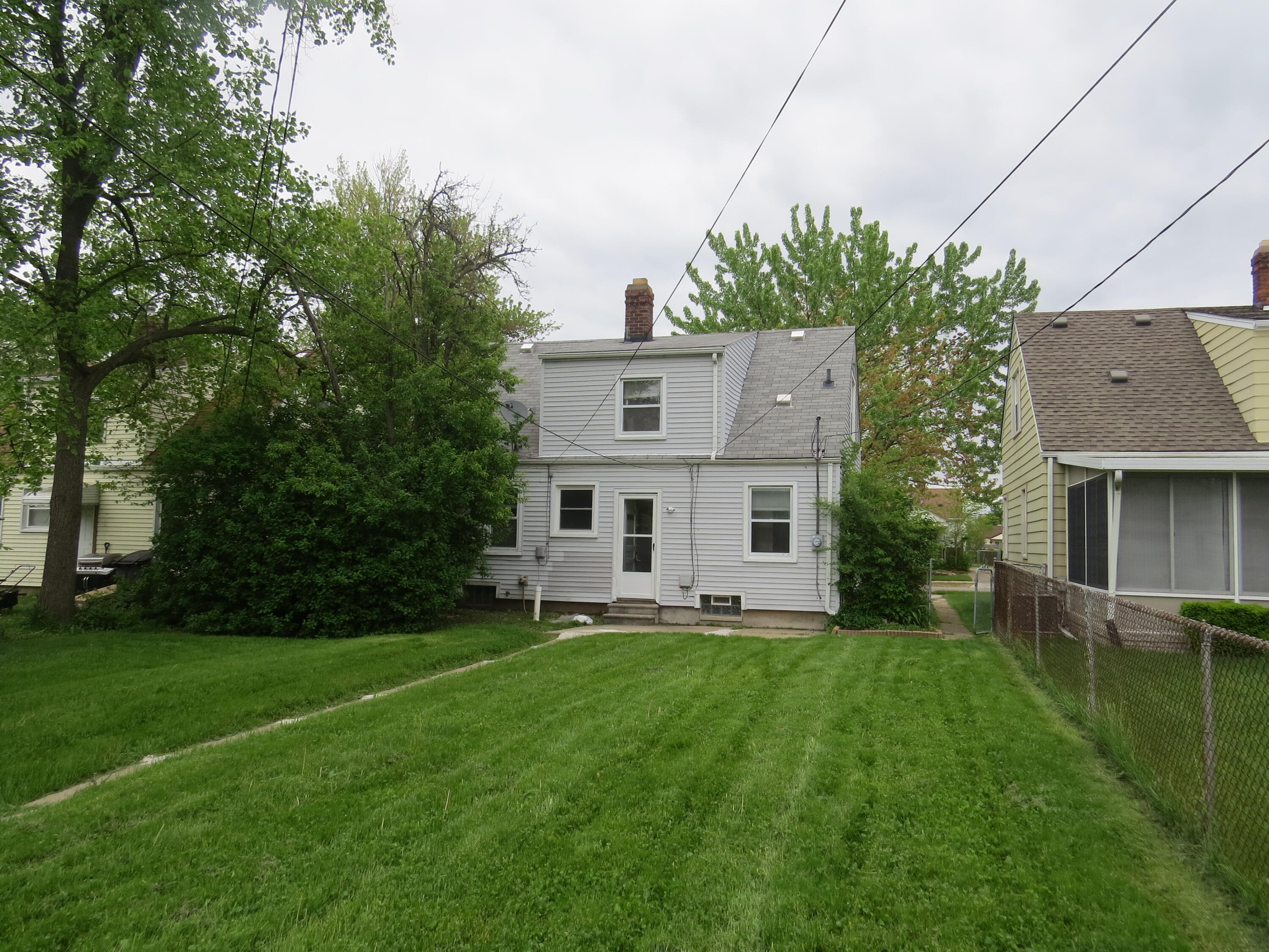 17538 Matthews Street Riverview, MI 48193 - Photo 4 of 12 IMG_3514