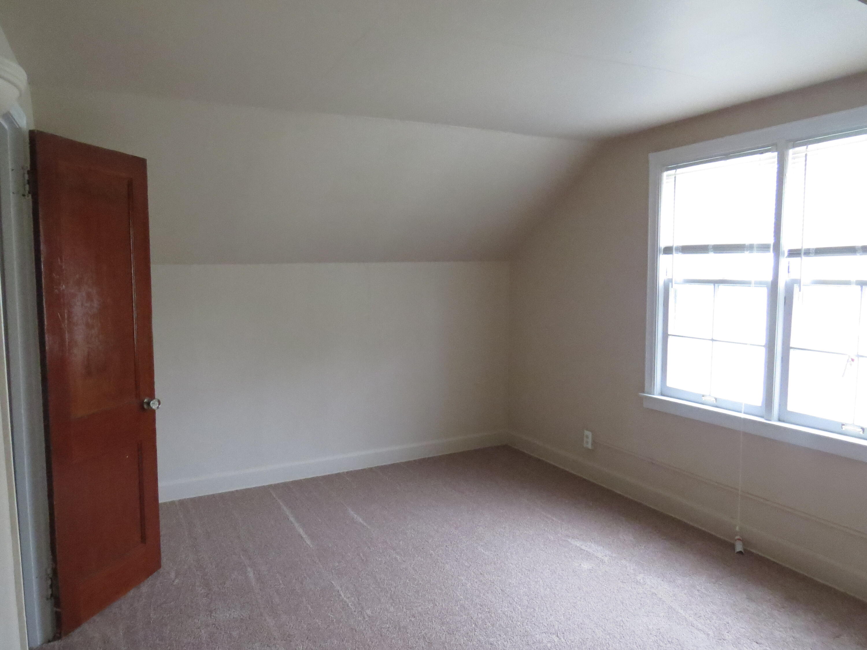 17538 Matthews Street Riverview, MI 48193 - Photo 10 of 12 IMG_3521