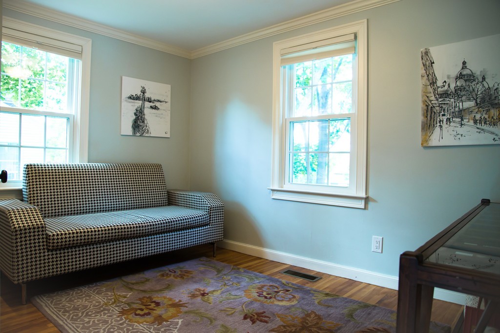 133 Brewster Road Waltham, MA 02451 - Photo 6 of 23