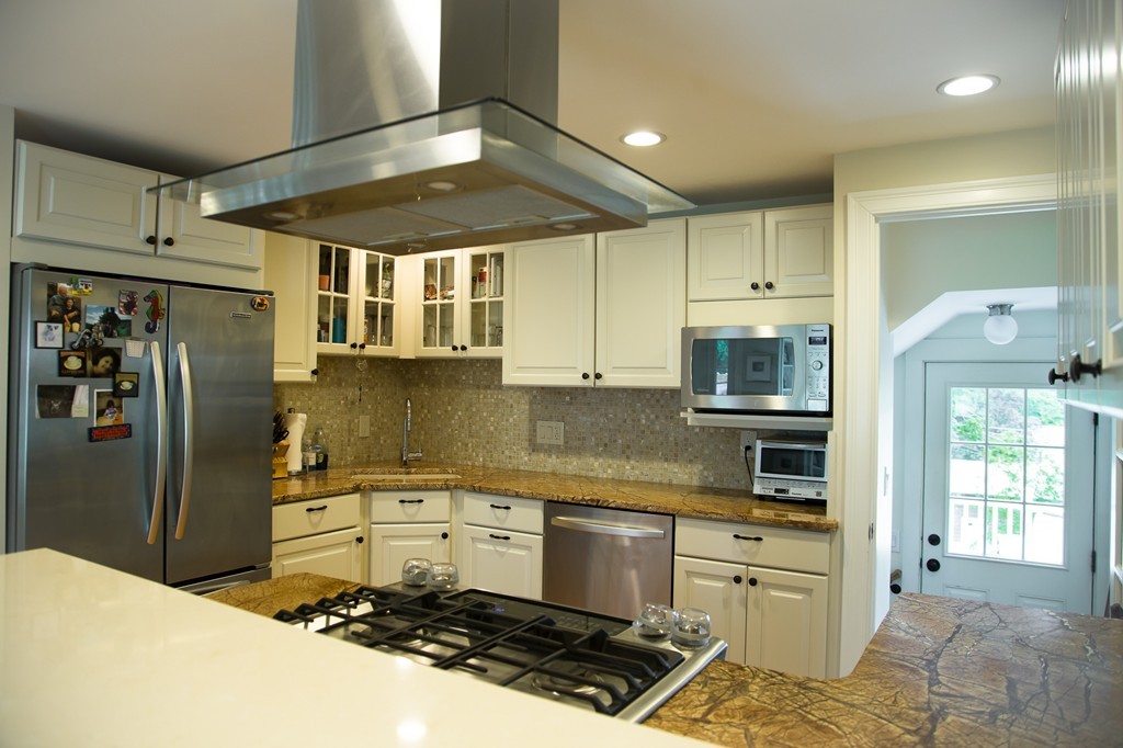 133 Brewster Road Waltham, MA 02451 - Photo 7 of 23