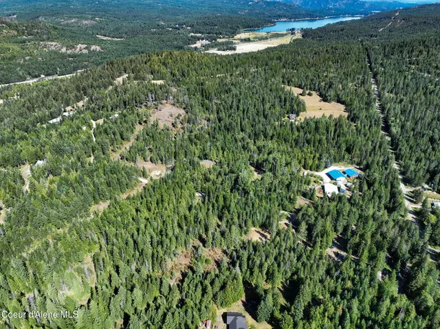 $450,000 | 2058 Southside School Road, Cocolalla, ID 83813