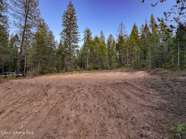 $450,000 | 2058 Southside School Road, Cocolalla, ID 83813