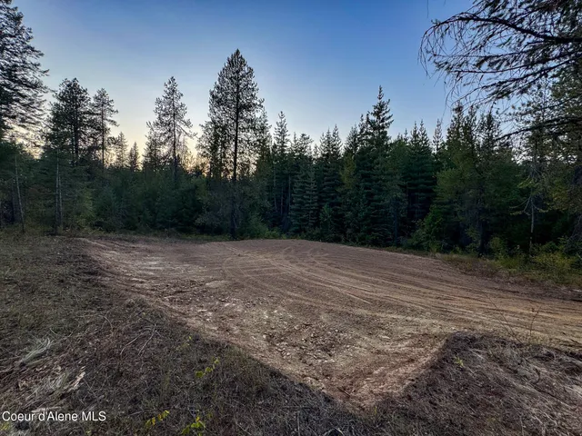$450,000 | 2058 Southside School Road, Cocolalla, ID 83813