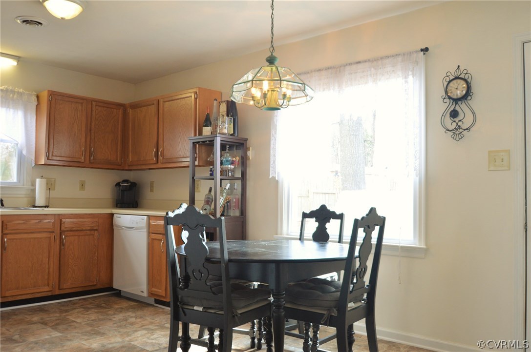 8821 Midway Road Henrico, VA 23229 - Photo 8 of 28 Gallery Image 8