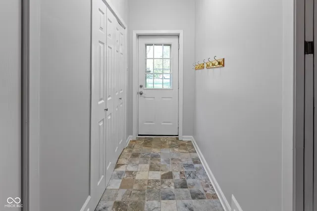 $480,000 | 11994 Greenfield Road, Zionsville, IN 46077