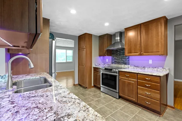 $480,000 | 11994 Greenfield Road, Zionsville, IN 46077