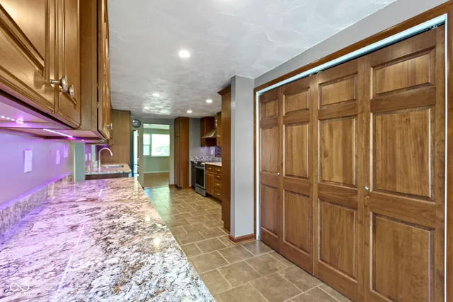 $480,000 | 11994 Greenfield Road, Zionsville, IN 46077