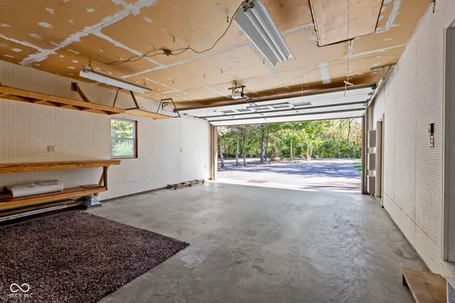 $480,000 | 11994 Greenfield Road, Zionsville, IN 46077