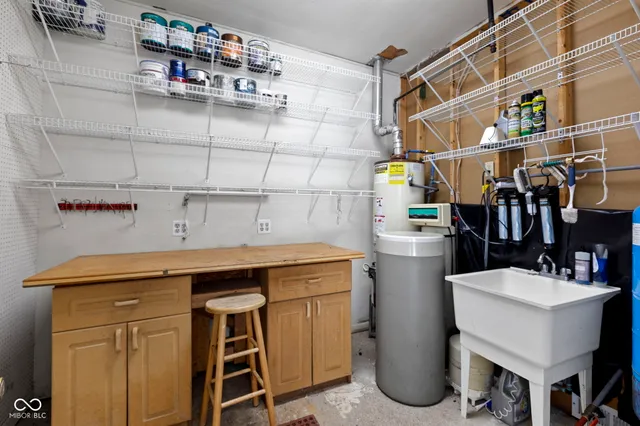 $480,000 | 11994 Greenfield Road, Zionsville, IN 46077