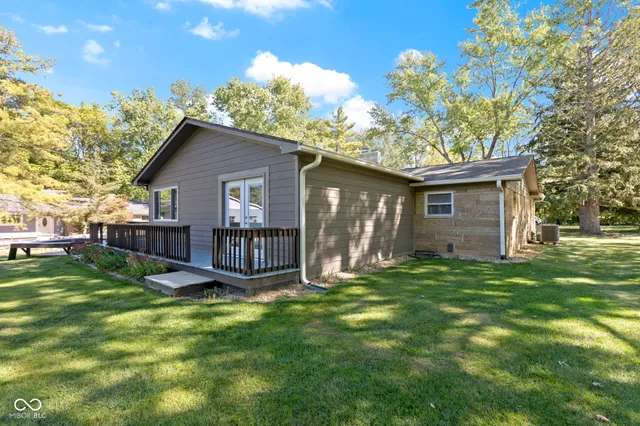 $480,000 | 11994 Greenfield Road, Zionsville, IN 46077