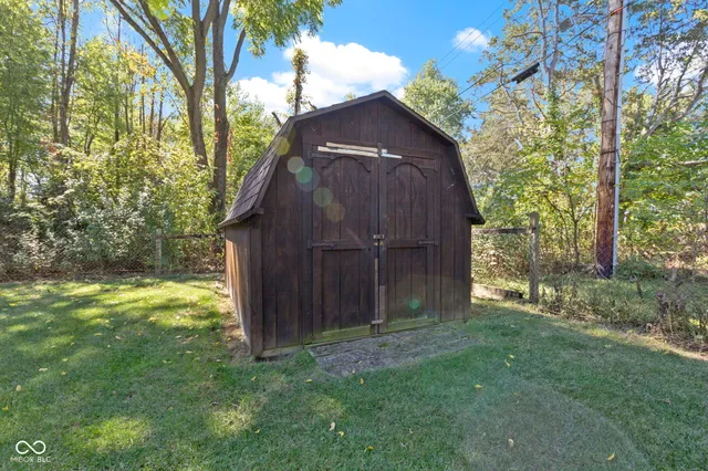 $480,000 | 11994 Greenfield Road, Zionsville, IN 46077