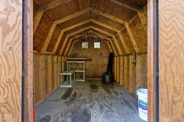 $480,000 | 11994 Greenfield Road, Zionsville, IN 46077