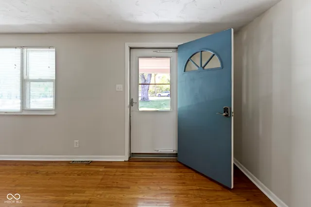 $480,000 | 11994 Greenfield Road, Zionsville, IN 46077